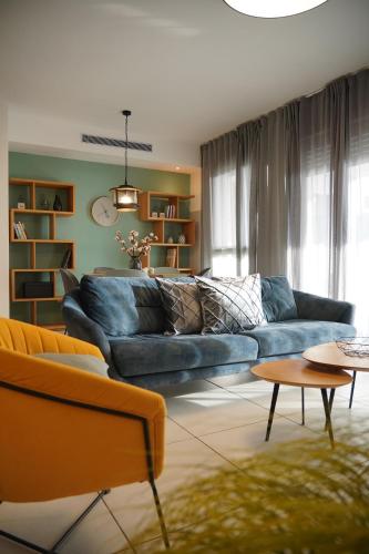 Beachfront Sea View Dream Escape 3BR with Mamad — 4-Star Luxury Hotel in Nahariyya, Israel