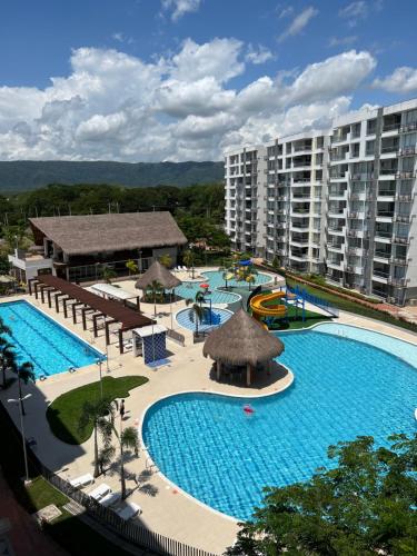 Espectacular apartamento en Condominio con BBQ — 4-Star Luxury Hotel in Ricaurte, Colombia