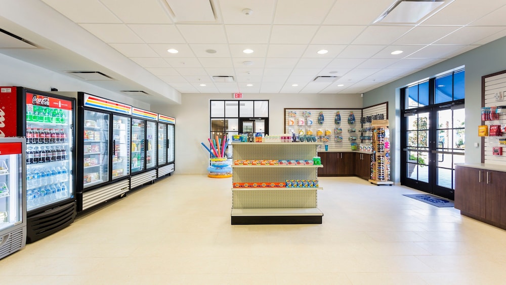 Family friendly Oasis With Game Room & Pool - photo 47