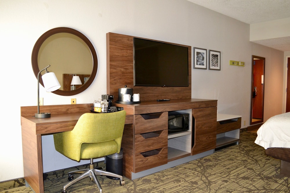 Hampton Inn Dayton Huber Heights - photo 5