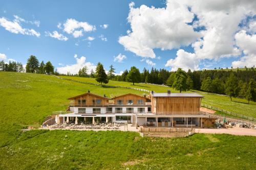 Lanzenschuster in San Genesio Atesino, Italy