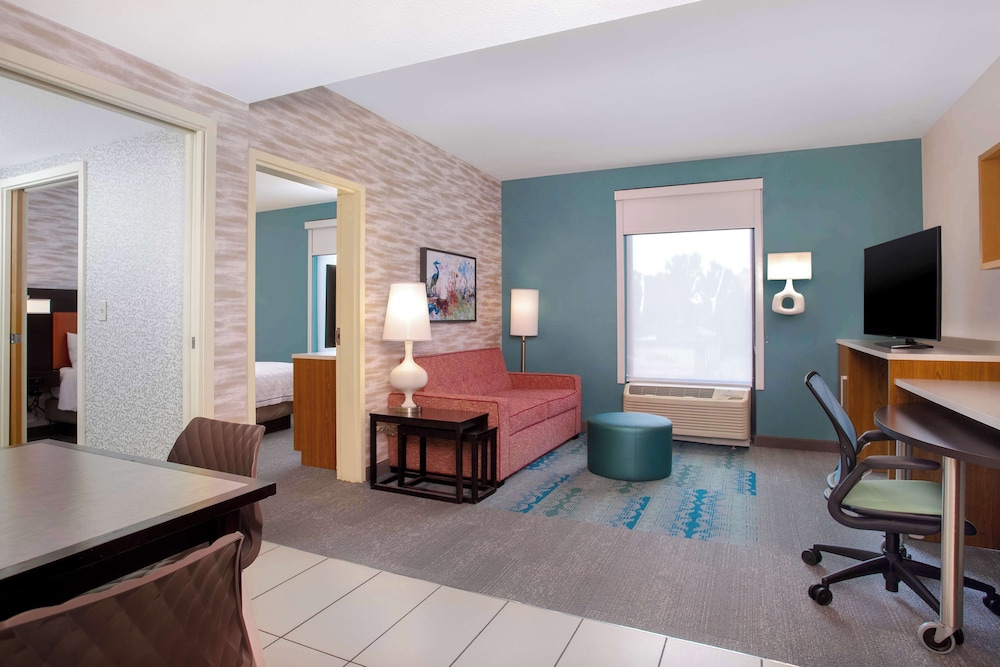 Home2 Suites by Hilton Gainesville Medical Center - photo 21