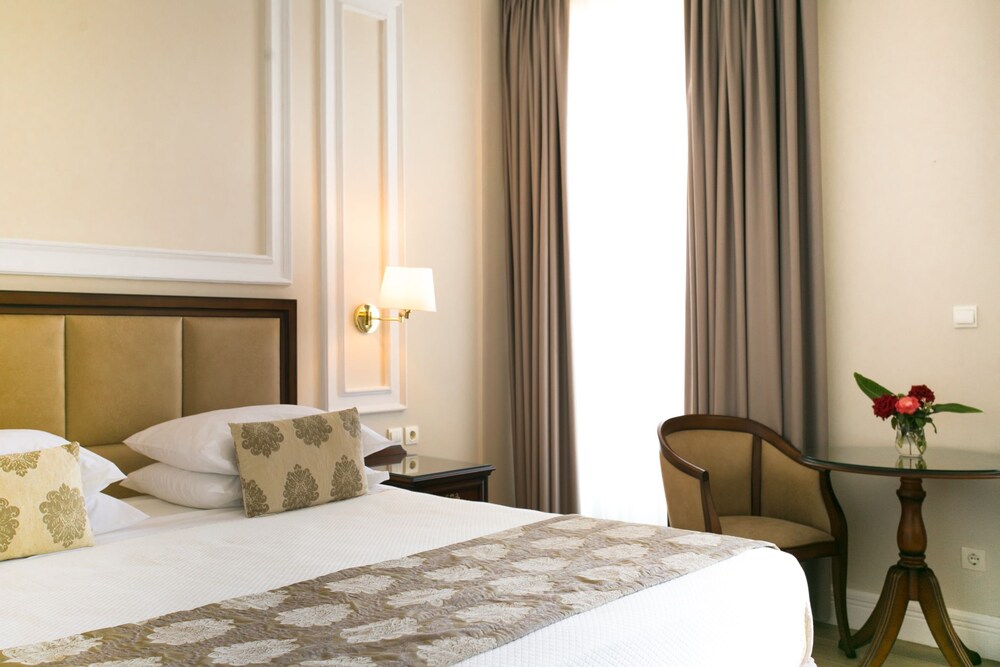 Thermae Sylla Spa & Wellness Hotel in Aidipsos, Greece