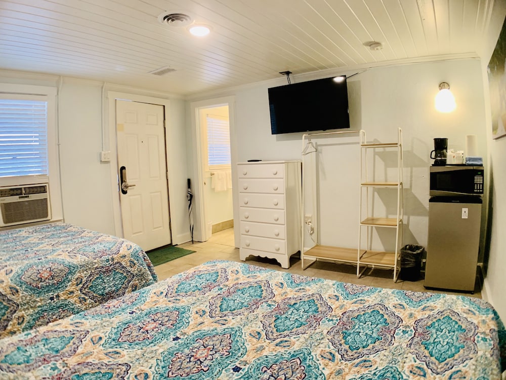 The Inn at River Oaks - photo 5