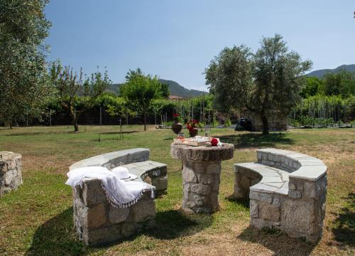 Villa Tsitreli — 4-Star Luxury Hotel in Sykia, Greece