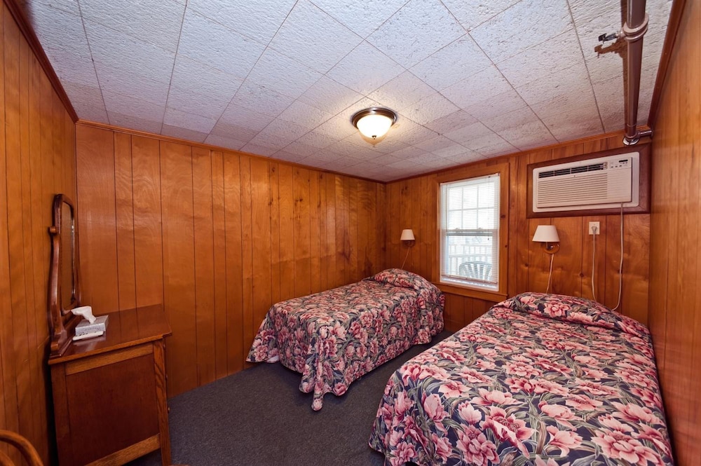 Lankford Hotel and Lodge - photo 15