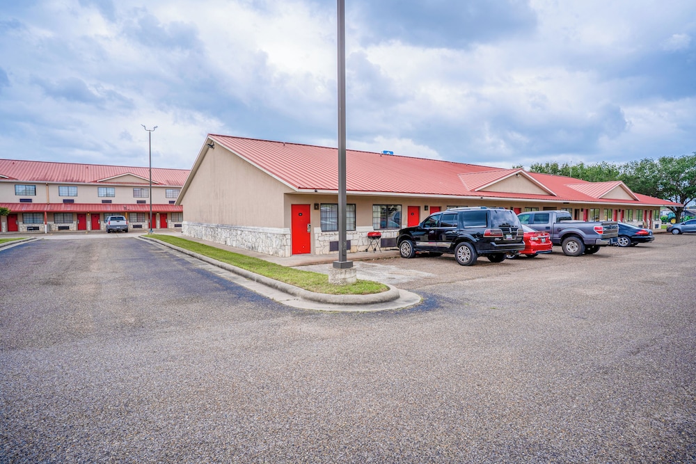 Texan Inn By Oyo Beeville Us 181 - photo 88