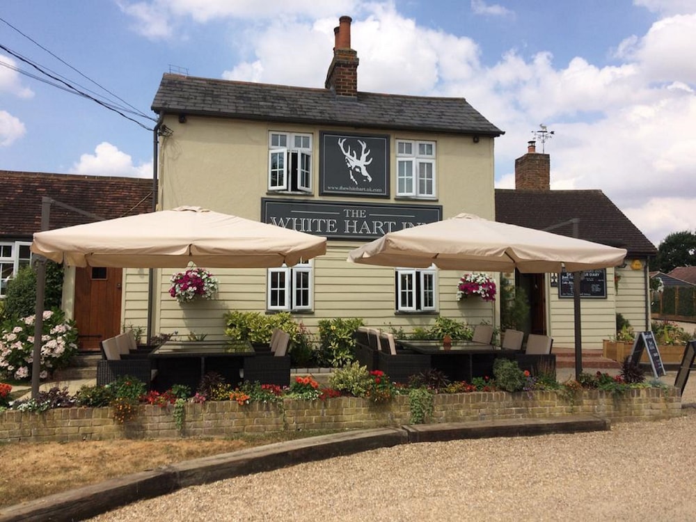 The White Hart B&B — 4-Star Luxury Hotel in Ingatestone, United Kingdom
