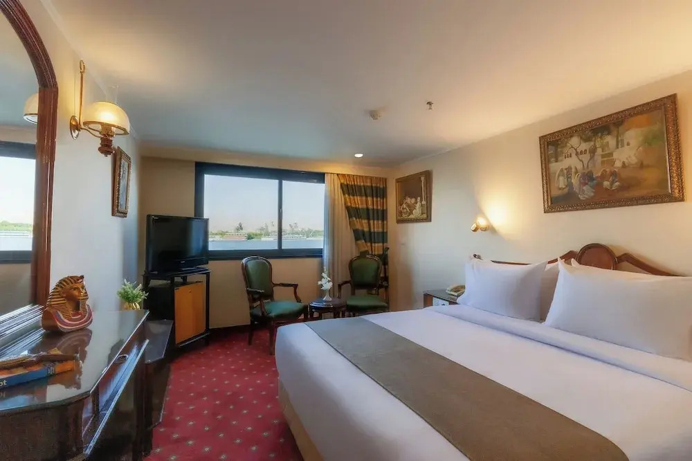 Nile Treasure Cruise 4 or 7 Nights From Luxor each Saturday and 3 or 7 Nights From Aswan each Wednesday