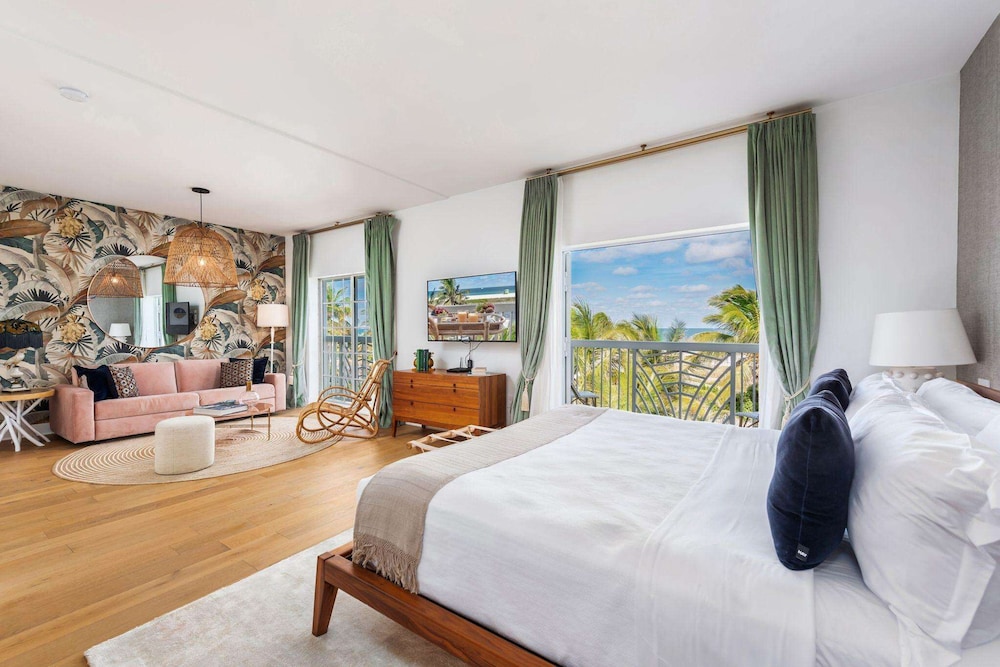The Savoy Hotel & Beach Club - photo 42