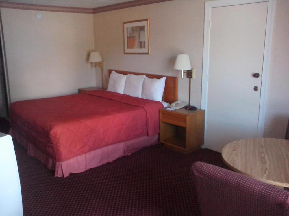 Regency Inn Richmond - photo 17