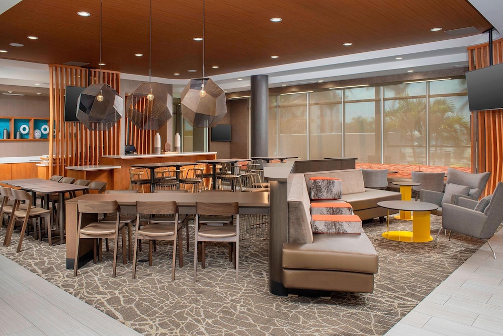SpringHill Suites by Marriott Punta Gorda Harborside - photo 18