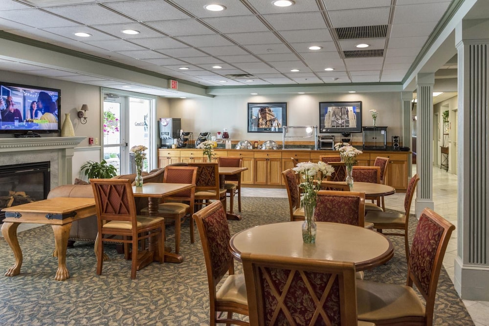 Cresthill Suites Syracuse - photo 31