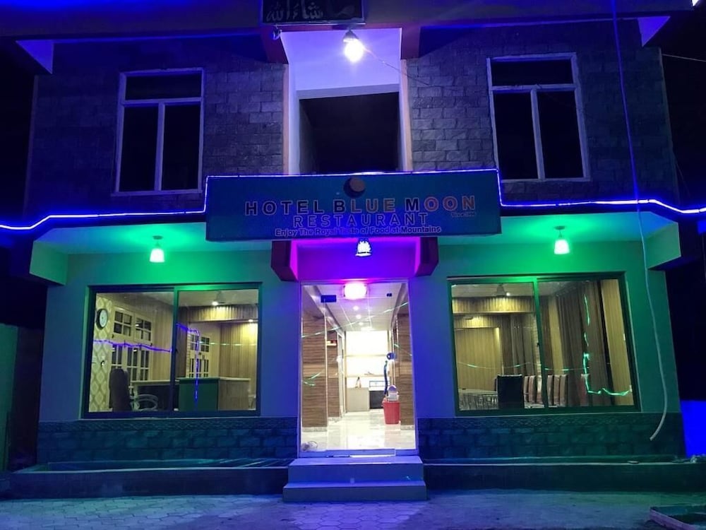 Hotel Blue Moon - carbon neutral hotel in Gilgit