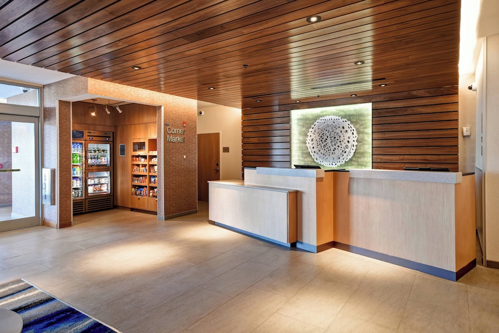 Fairfield Inn & Suites by Marriott Plymouth - photo 2