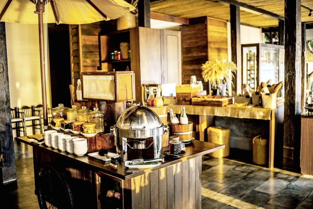 מזון ומשקאות