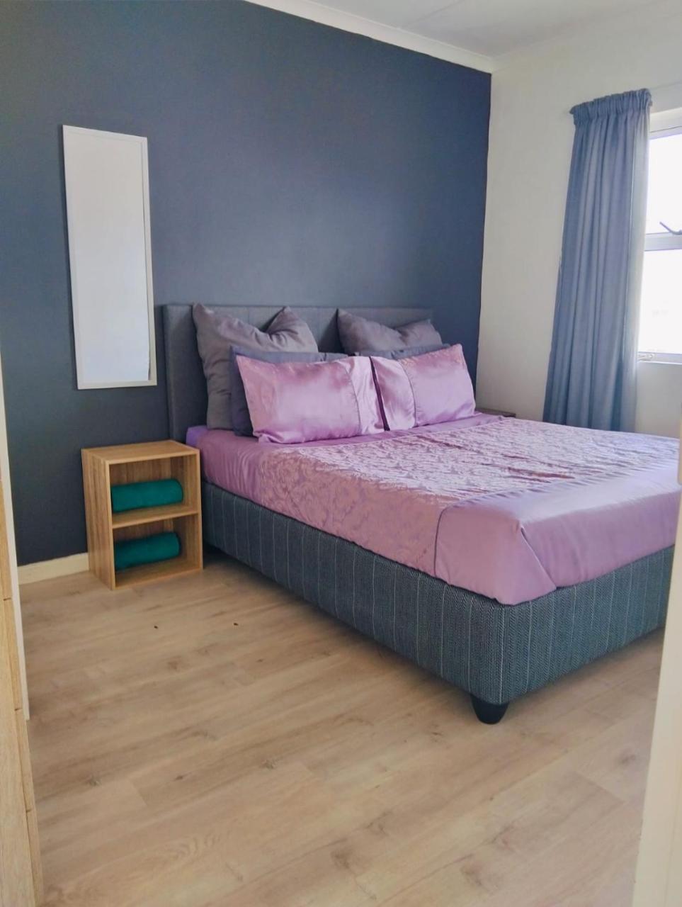 Cozy corner apartment Muizenberg