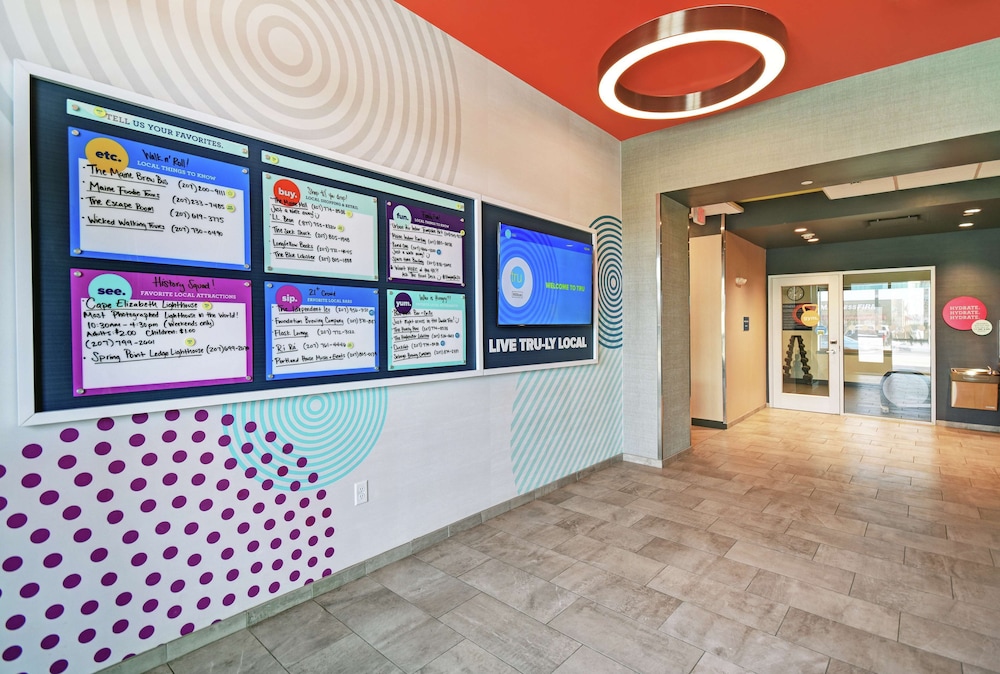 Tru by Hilton Portland Airport Area - photo 2