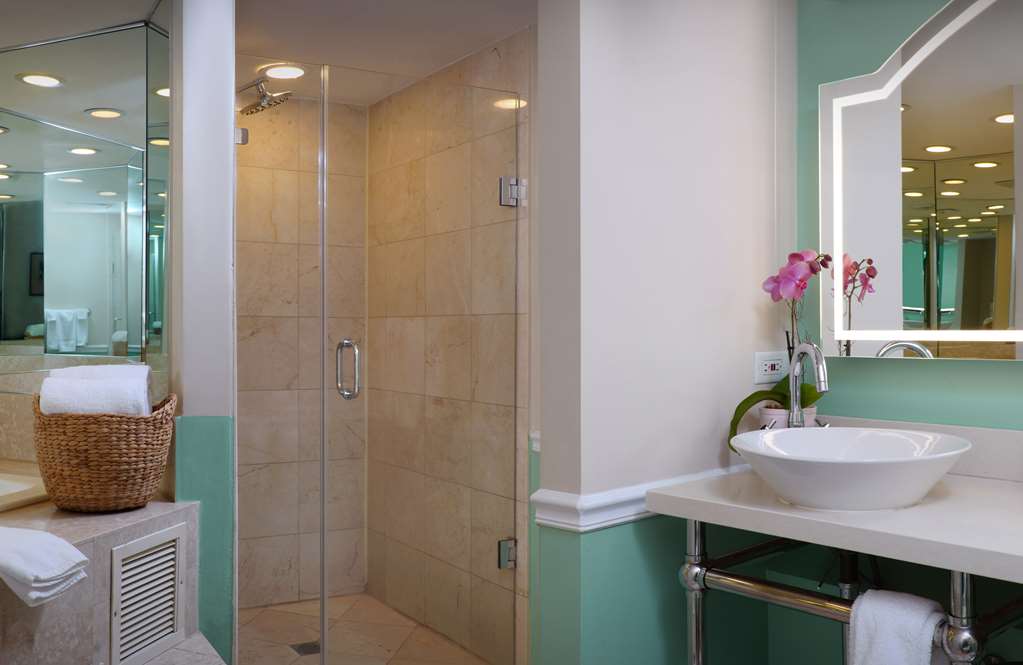 Ocean Key Resort A Noble House Resort - photo 115