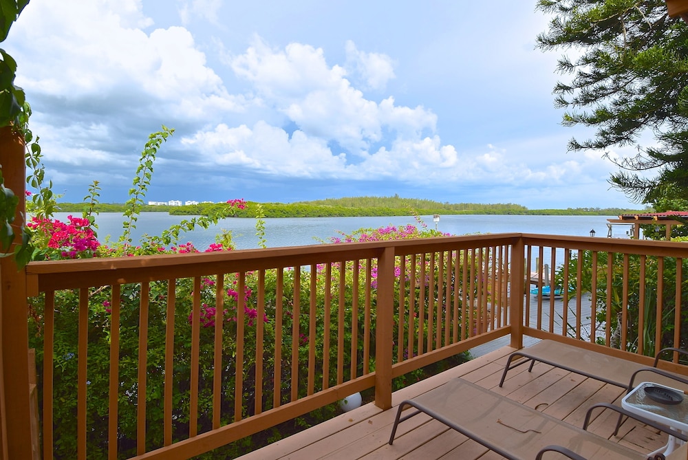 Turtle Beach Resort and Inn - photo 43