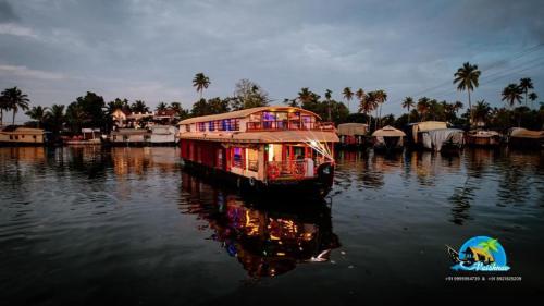 Vaishnav Tours - carbon neutral hotel in Alleppey
