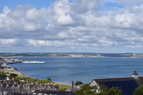 Family House Breath Taking Views Over Mounts Bay — 4-Star Luxury Hotel in Penzance, United Kingdom