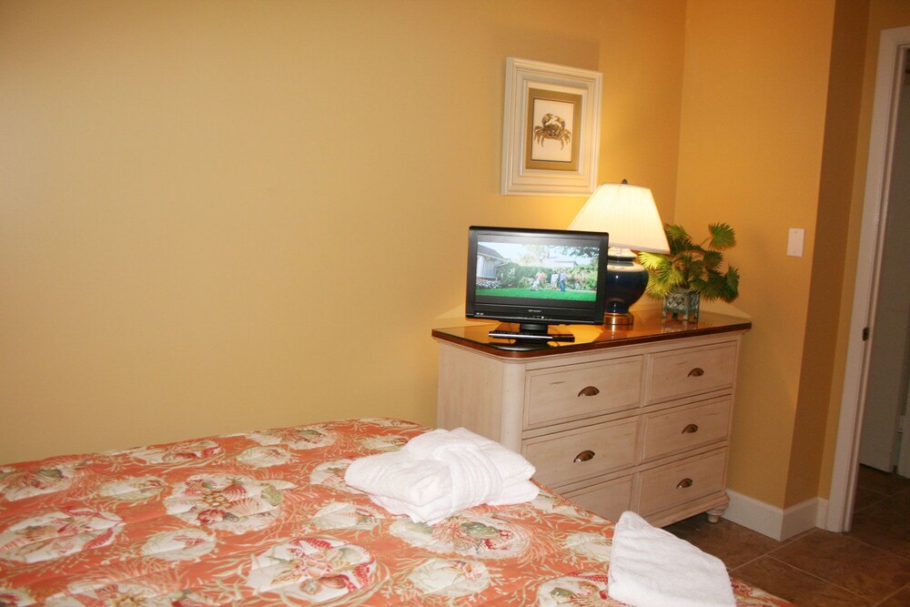 Shorewood 203 - photo 2