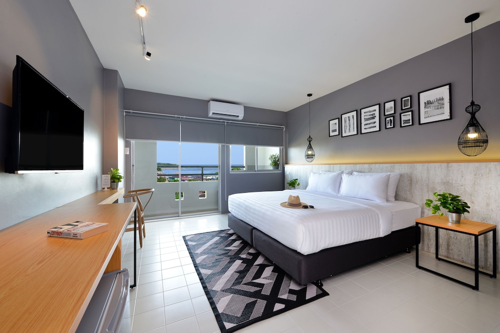 Ruenthip Residence Pattaya — 4-Star Luxury Hotel in Pattaya, Thailand