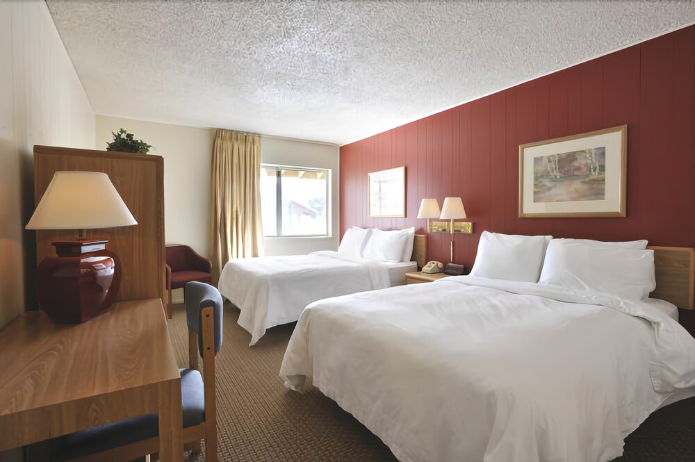 The Lodge at Sierra Nevada Resort & Spa - photo 3