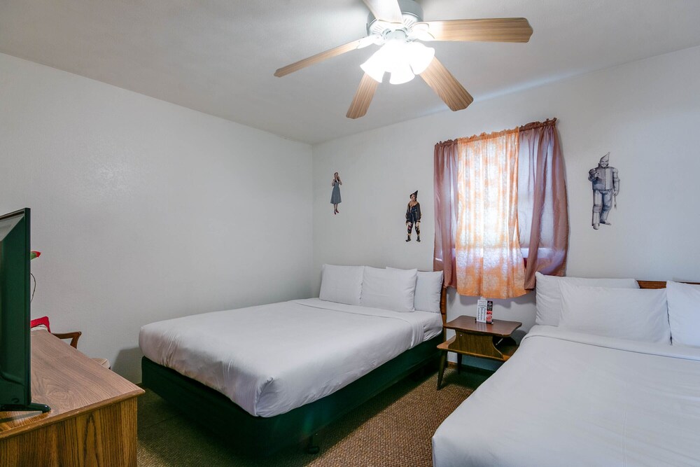 Simmer Motel - photo 16