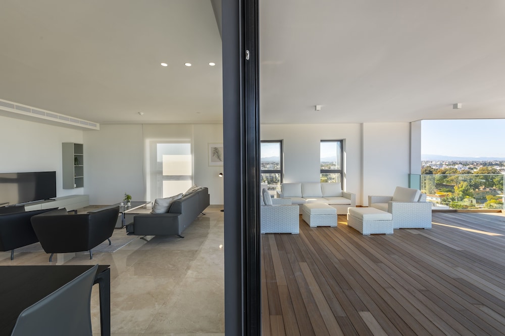 Central Park Residence Nicosia Cyprus — Room (photo 5 of 5)