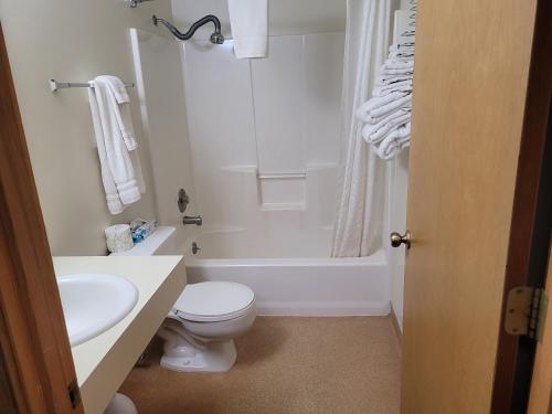 Willamette Pass Inn & Chalets - photo 20