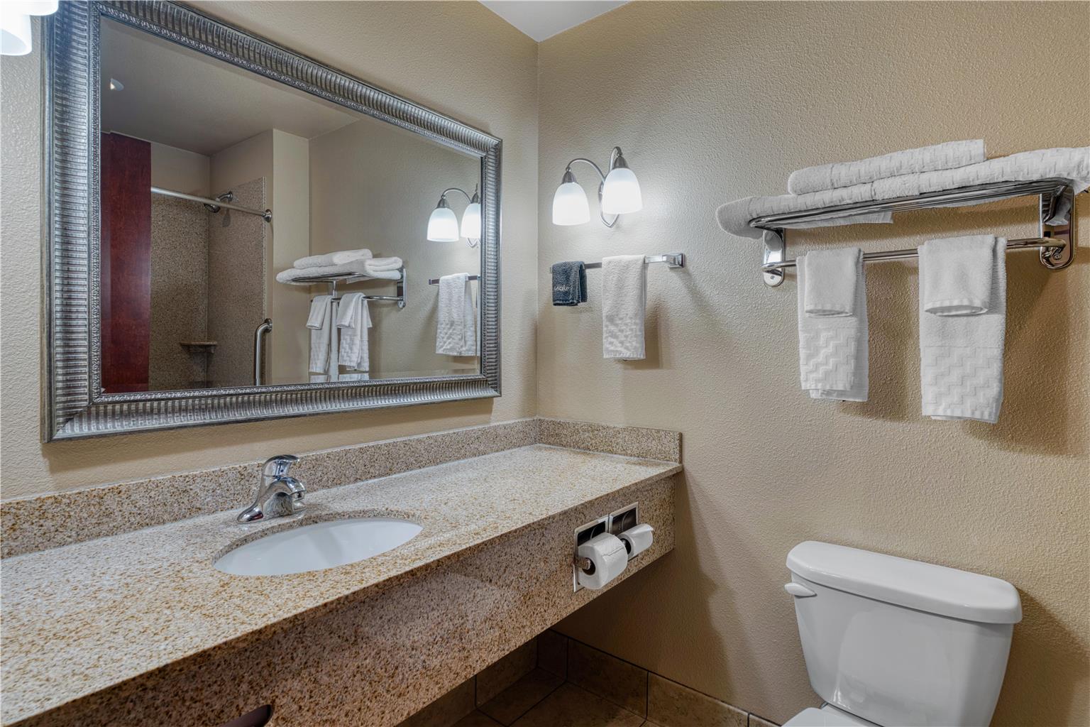 Best Western Shelby Inn & Suites - photo 40