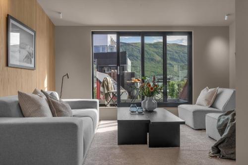 Northstay The Loft l City Center Deluxe Apartment l Balcony City Ocean & Mountain Views — 5-Star Luxury Hotel in Tromso, Norway