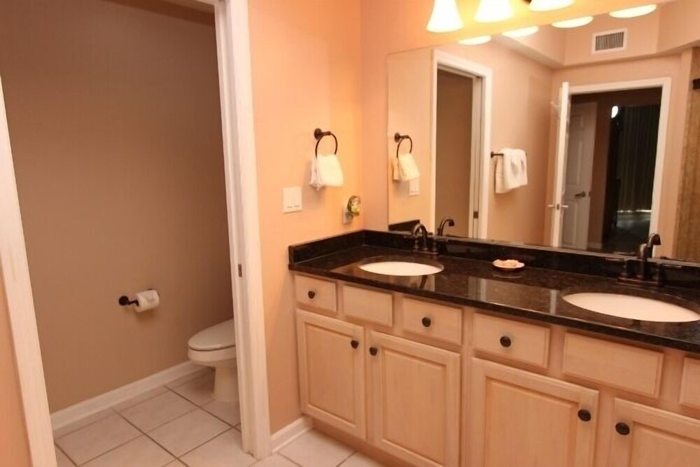 Silver Beach Towers 503W 168689 by RedAwning - photo 18