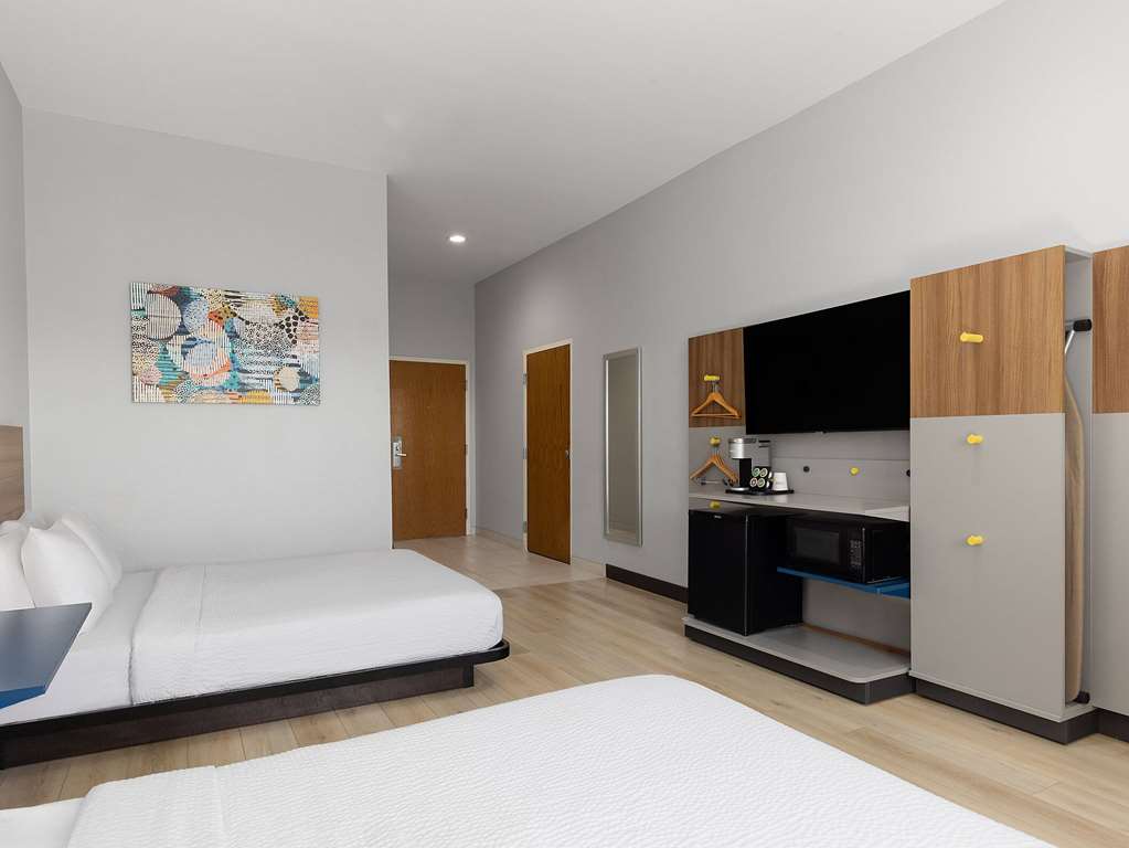 Microtel Inn & Suites by Wyndham Tracy - photo 26