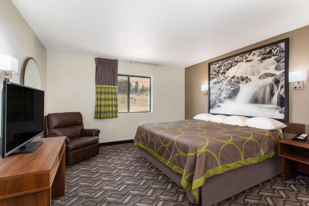 Super 8 by Wyndham Dubois - photo 18