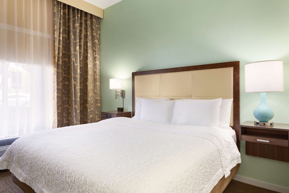 Hampton Inn & Suites Tarpon Springs - photo 7
