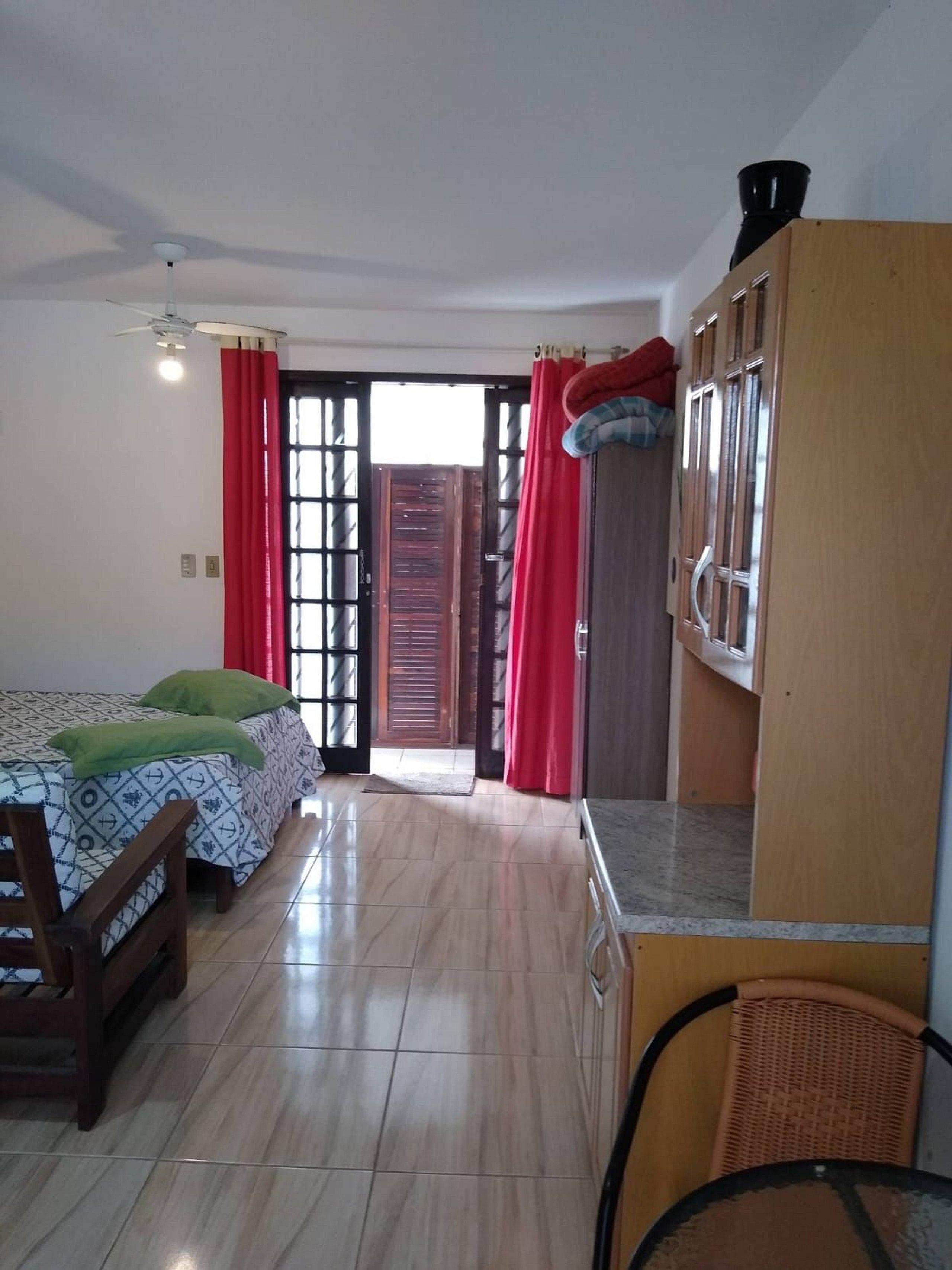 Apartamento Flat 01 Pousada 3 Baleias in Sao Francisco Do Sul, Brasil