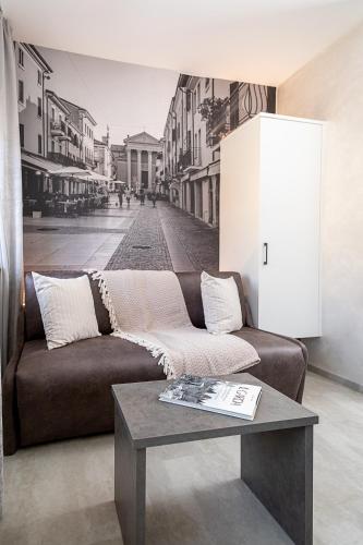 Baur Suite Regarda Travel — 4-Star Luxury Hotel in Bardolino, Italy