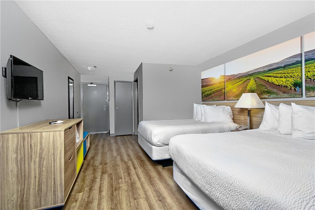 Days Inn by Wyndham Novato San Francisco - photo 33