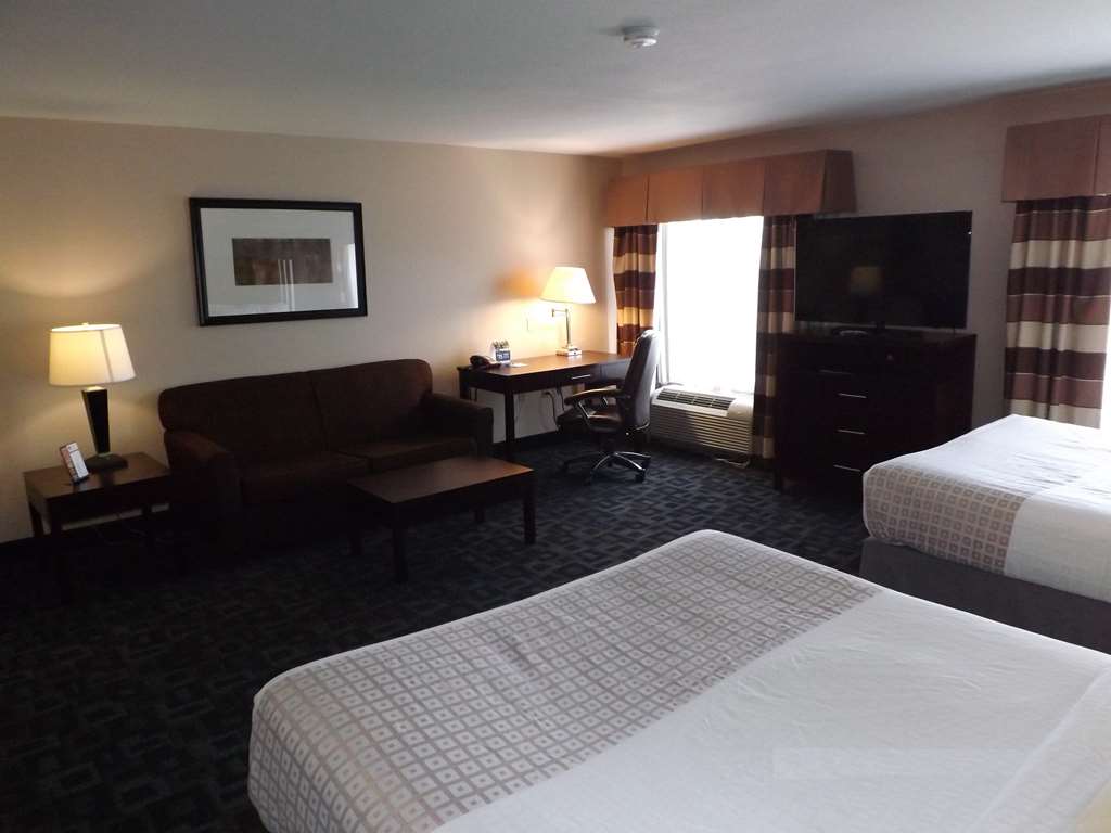Best Western Plus Kalamazoo Suites - photo 12