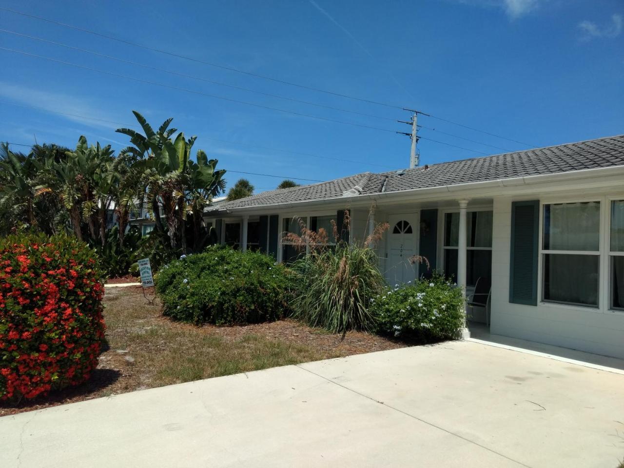Steps From the Gulf of Mexico in Holmes Beach, United States