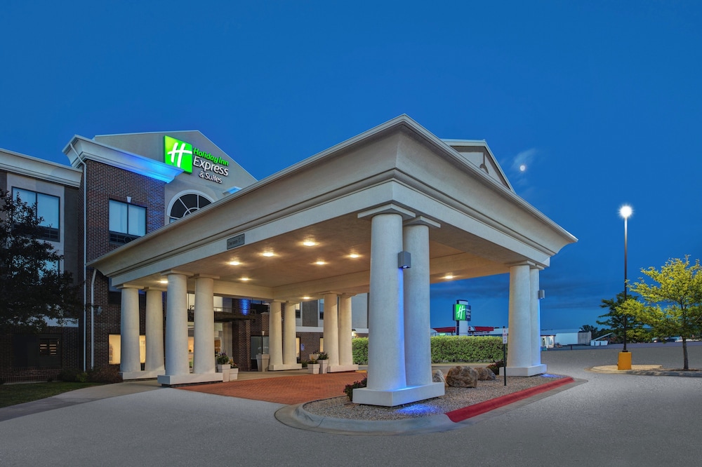 Holiday Inn Express & Suites Buffalo by IHG - photo 51