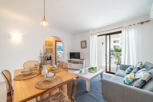 Apartment Voltor Bajos E By SunVillas Mallorca — 4-Star Luxury Hotel in Pollenca, Spain