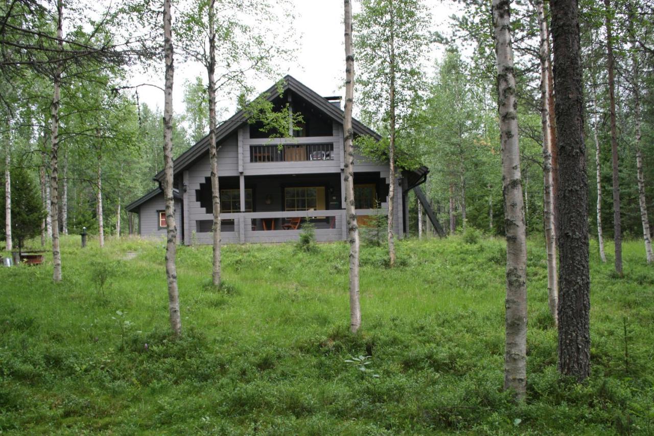 Pusikko Cozy Lake Villa Ice Swimming Sauna Fireplace Barbeque Shed — 4-Star Luxury Hotel in Kuusamo, Finland