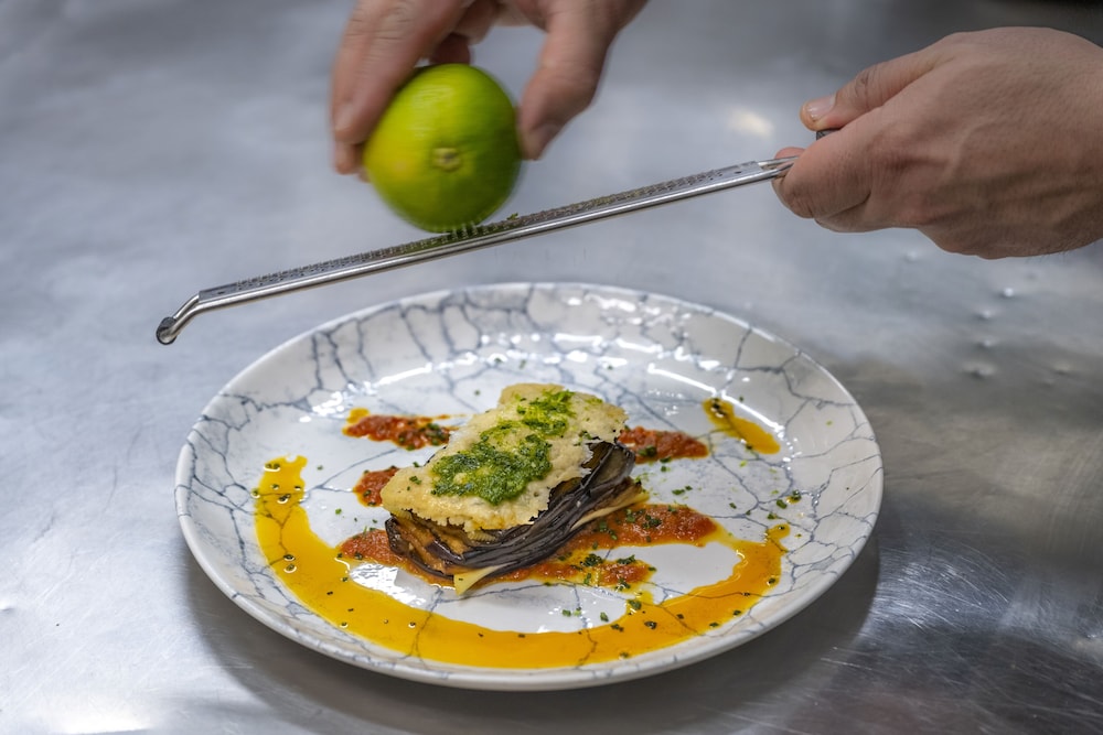 מזון ומשקאות