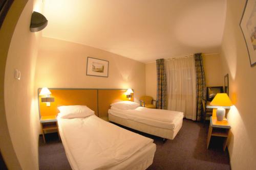 Hotel TenisHouse - carbon neutral hotel in Marki