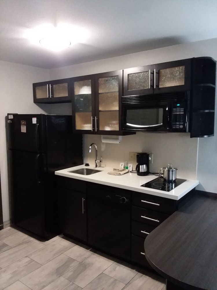 Candlewood Suites Knoxville Airport Alcoa by IHG - photo 30