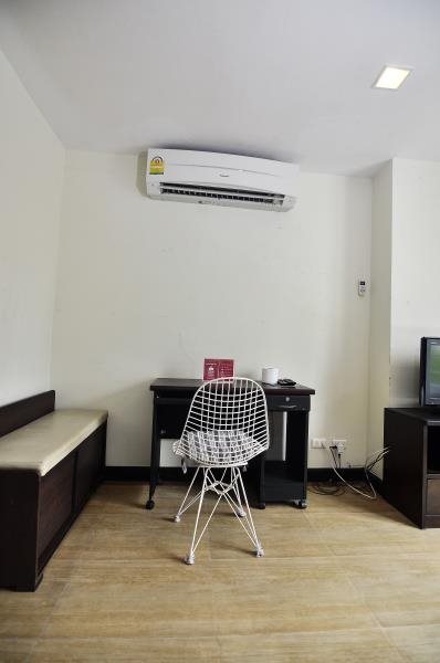Hash Silom Apartment @ Silom Soi 3